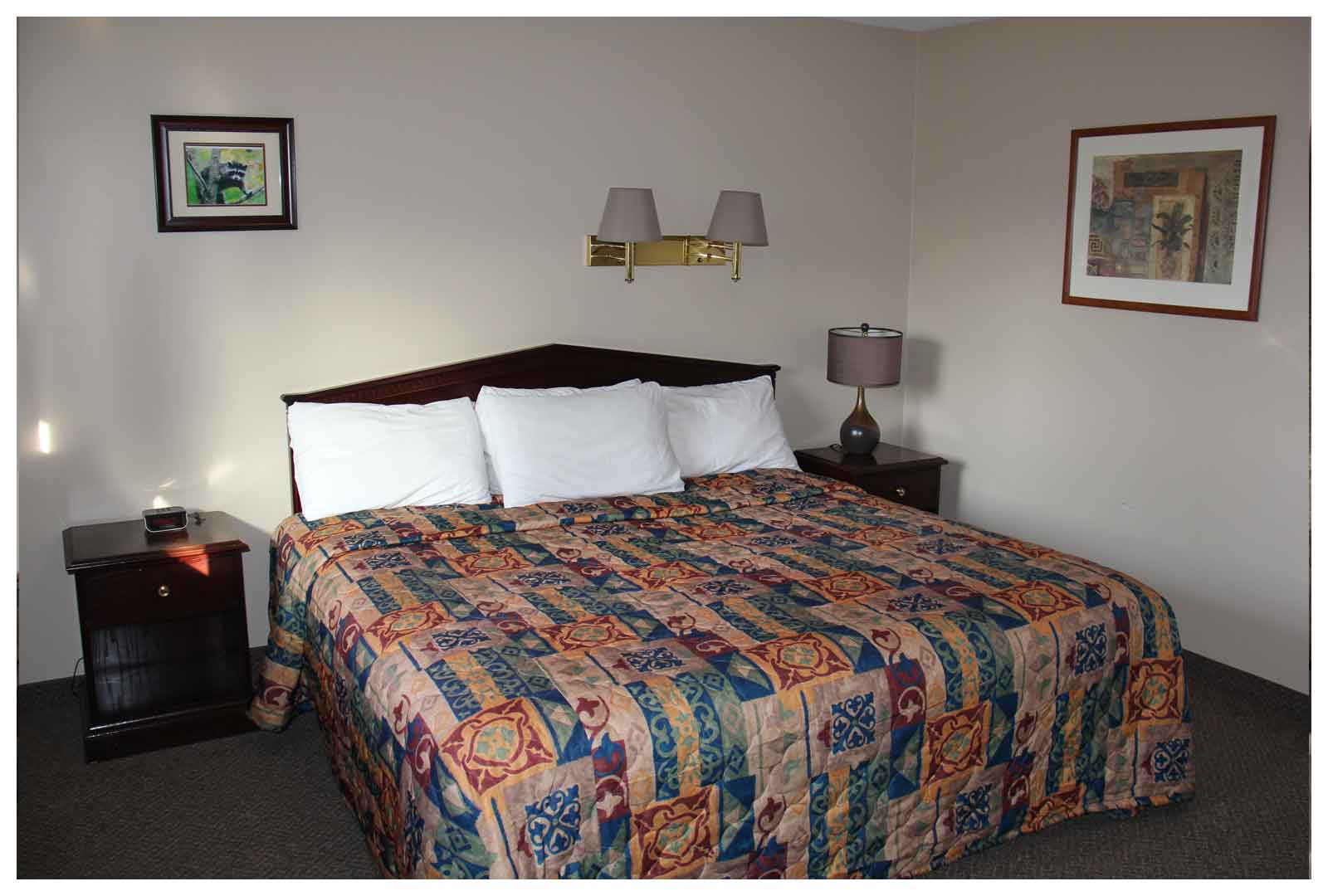 King and Queen Room Accommodations at Spring Lake Resort